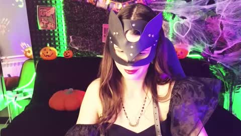 Emily online show from October 19, 1:51 am