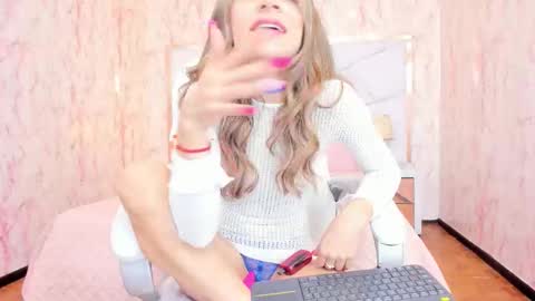 Emily  2200 - 600GMT-5 online show from February 25, 9:02 pm