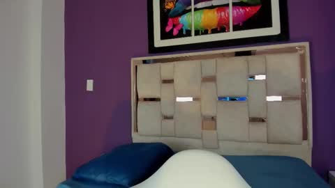 emilyy_cooperr online show from February 19, 12:59 pm