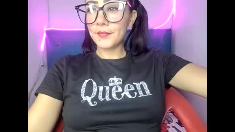 L i a    time online 7am - 1pm Gtm-5  online show from February 3, 9:07 pm