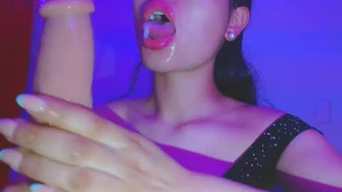 Emma online show from September 23, 12:31 am