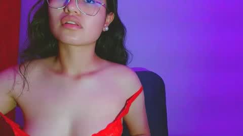 Emma online show from March 12, 2:09 am