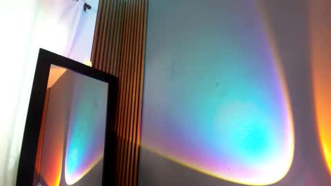 emma_and_aysha online show from November 27, 6:27 am