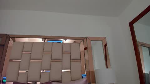 Emma Castillo online show from February 2, 6:53 pm