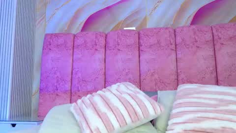 Emma online show from March 12, 3:53 am