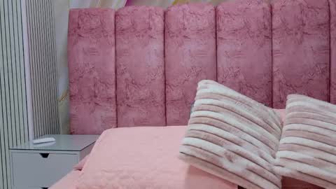 Emma online show from April 14, 3:06 am