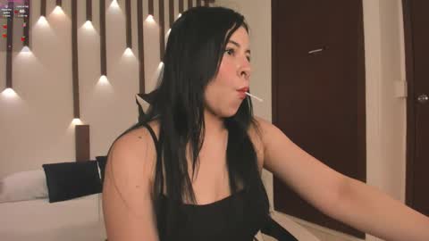 E M M A online show from March 10, 2:15 am