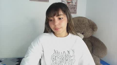 emma_grayys online show from February 19, 4:12 am