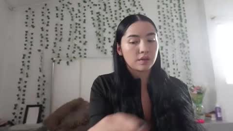 emma_johnson_ online show from April 13, 3:13 pm