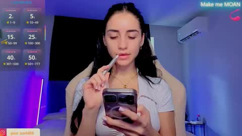 Emma online show from October 13, 9:56 am