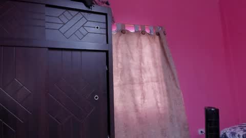 whises lits        online show from January 25, 1:35 pm