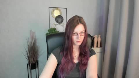 emma online show from March 30, 5:29 am