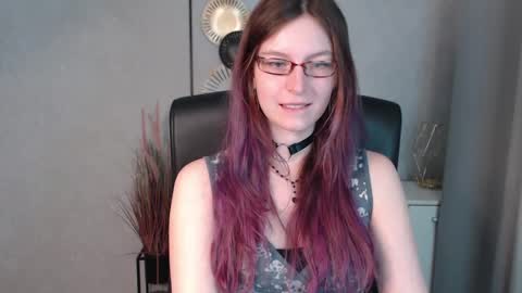 emma online show from December 18, 6:43 am