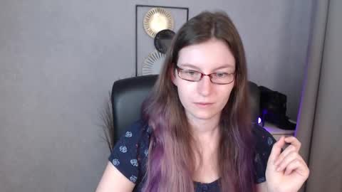 emma online show from September 15, 5:49 am