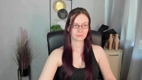 emma online show from June 3, 6:47 am