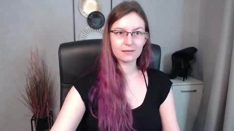 emma online show from March 5, 7:27 am