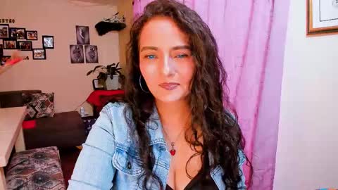  emma luxy online show from January 15, 10:05 pm