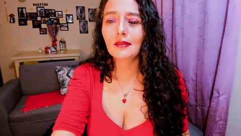  emma luxy online show from March 18, 5:56 am