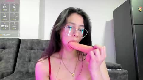 Emma online show from October 30, 3:53 am