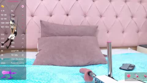 Emma  online show from May 7, 9:29 pm