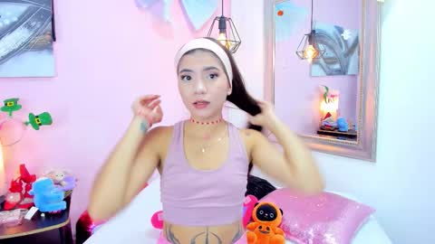 Emma  online show from March 17, 9:30 pm