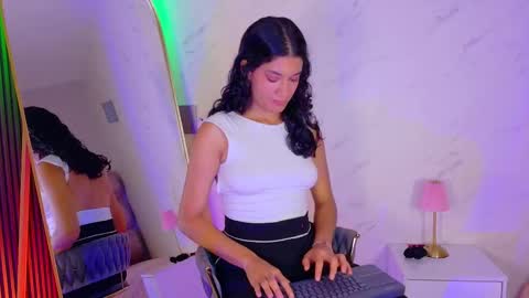 Emma online show from March 26, 1:13 pm