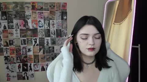 Emma online show from November 15, 7:42 am