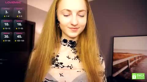 Snapshot of emmalaflame chatting on September 28, 8:58 pm Emma day Wendy night online show from September 28, 8:58 pm