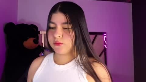 Snapshot of emmalee_a chatting on January 28, 10:34 am Emma online show from January 28, 10:34 am