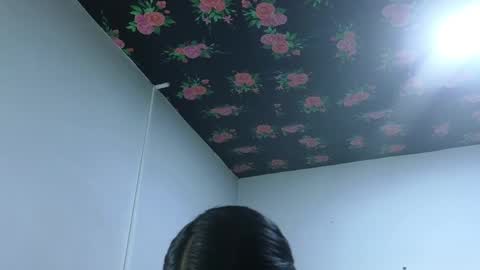 Snapshot of emmalee_a chatting on February 7, 10:29 am Emma online show from February 7, 10:29 am