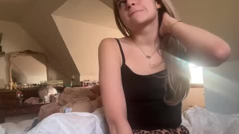 EmmaAngel online show from November 14, 2:28 pm