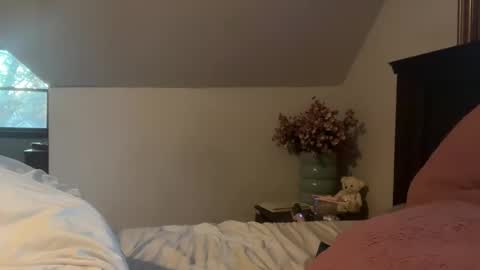 EmmaAngel online show from November 17, 9:26 pm