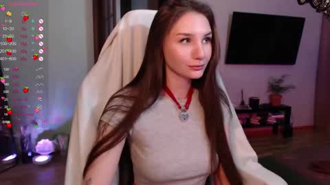 Emily online show from November 13, 4:28 pm