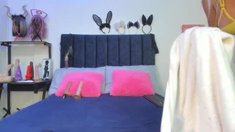          online show from January 21, 11:46 am