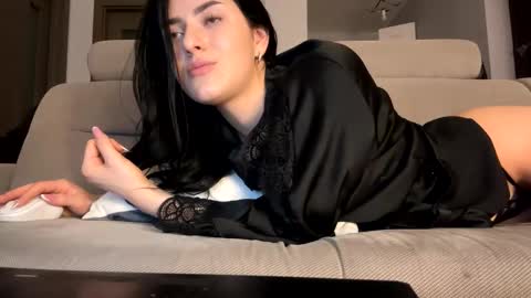 EmmaLovel online show from January 28, 11:50 pm