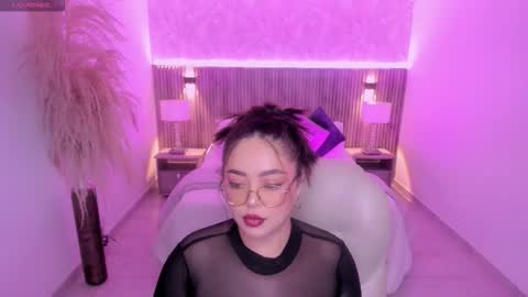 Emmy Walker online show from September 24, 11:20 am