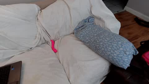 EmoDream1998 online show from January 23, 3:05 am