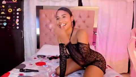 Snapshot of emy_bw chatting on February 13, 11:37 pm Emy New profile my other account was suspended follow me online show from February 13, 11:37 pm