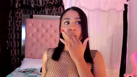 Snapshot of emy_bw chatting on December 17, 1:07 am Emy New profile my other account was suspended follow me online show from December 17, 1:07 am