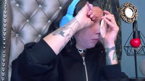 EnchantressQueen online show from April 14, 12:27 pm