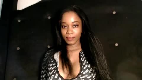 Enchantriss online show from November 16, 1:18 am