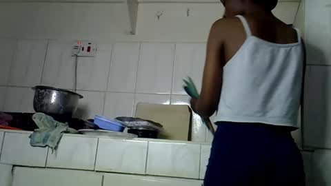 enkarxx online show from April 23, 8:11 pm