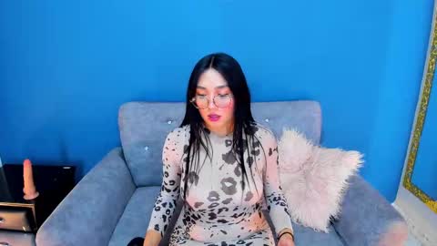 Snapshot of enyel_valmina chatting on January 29, 8:25 pm Enyel online show from January 29, 8:25 pm