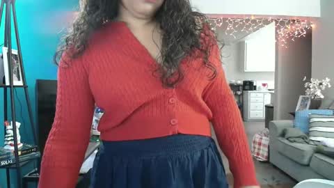 sheilyn online show from November 19, 5:18 am