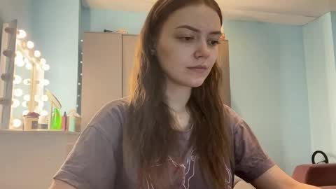 Lily online show from March 29, 2:10 am