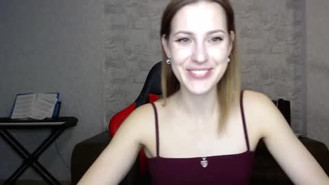 Erdbeeren mit Sahne online show from November 13, 6:07 pm