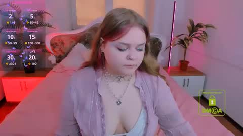 Snapshot of erica_love_ chatting on October 18, 6:16 am erica_love_ online show from October 18, 6:16 am