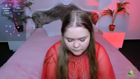 Snapshot of erica_love_ chatting on October 1, 7:57 am erica_love_ online show from October 1, 7:57 am