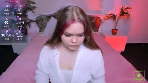 Snapshot of erica_love_ chatting on October 5, 5:56 am erica_love_ online show from October 5, 5:56 am