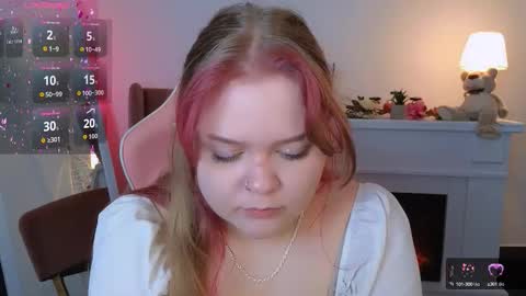 Snapshot of erica_love_ chatting on September 17, 6:44 am erica_love_ online show from September 17, 6:44 am